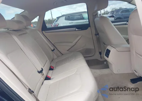 2015 Volkswagen Passat 2.0L Tdi Se из США, поврежденный, VIN 1VWBV7A35FC079181